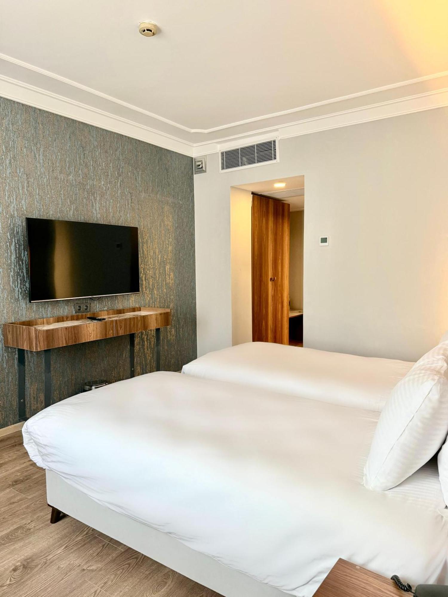The Yali Konak Hotel Izmir Exterior photo